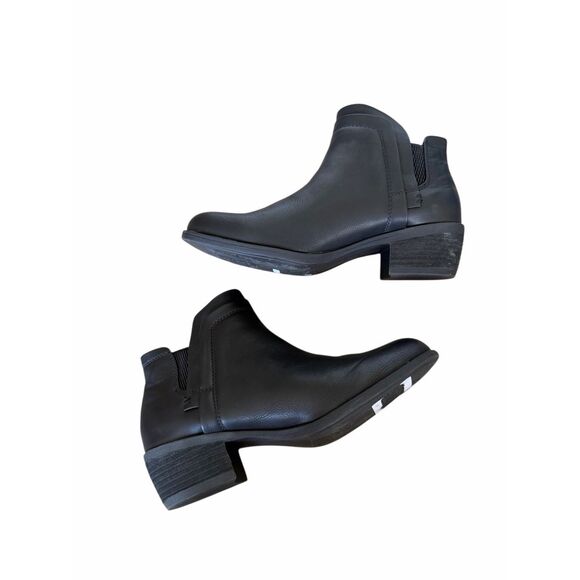 B.o.c Ankle Booties Size 8 Black Block Heel Elastic Gore Panels Cushioned - Picture 6 of 9
